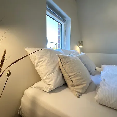 Tide I Apartment